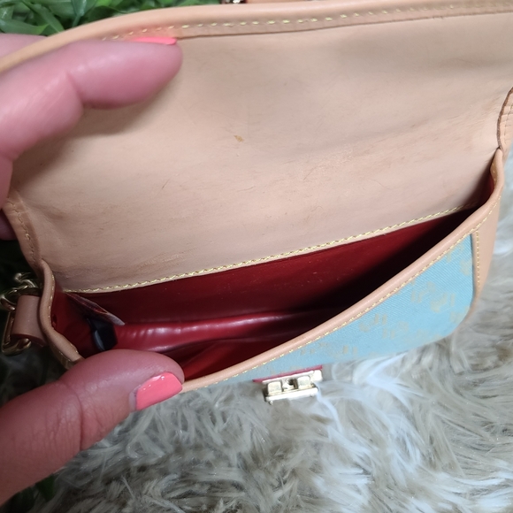 Dooney & Bourke Logo Wristlet - Picture 4 of 7